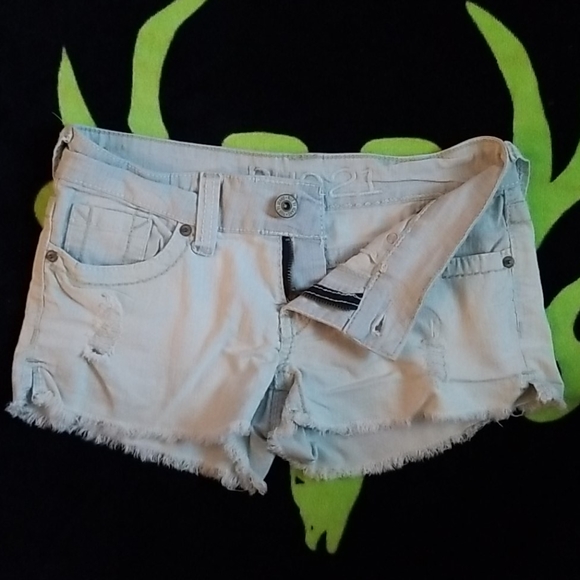 Rue21 - Picture 3 of 3